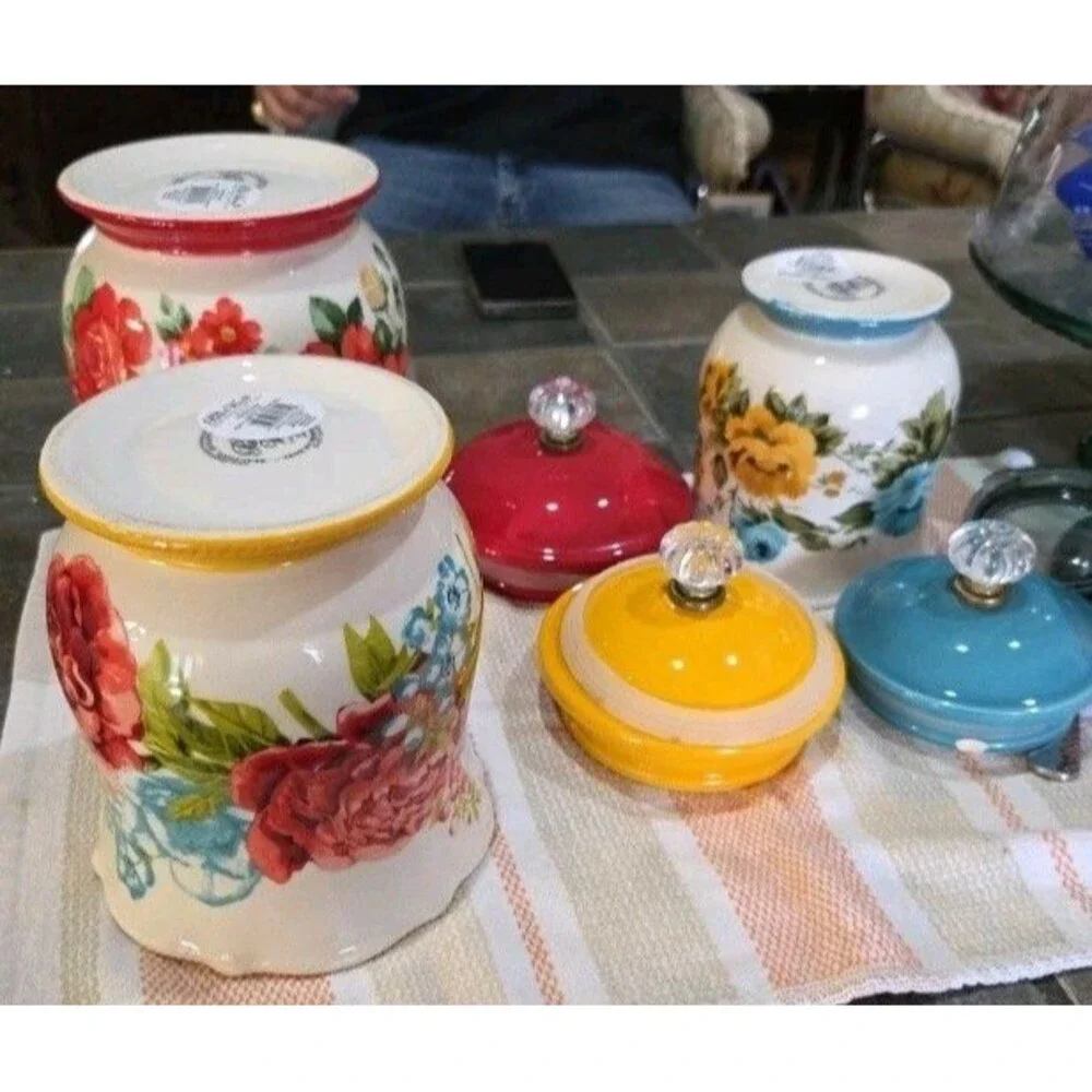 3 Piece Pioneer Woman Canister Set